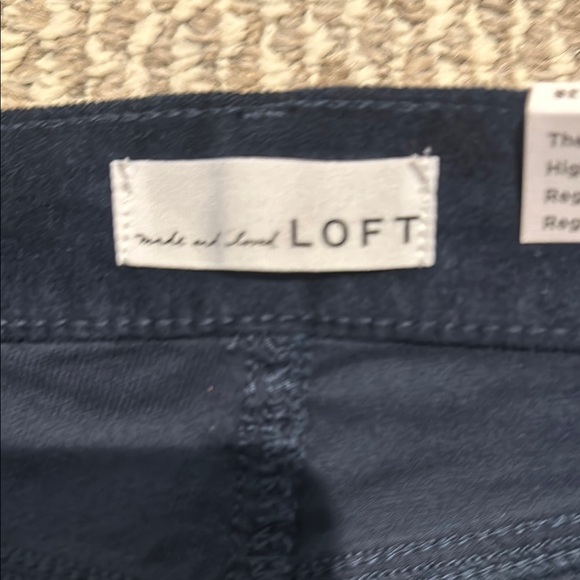 Women’s Skinny Pants - Picture 4 of 10